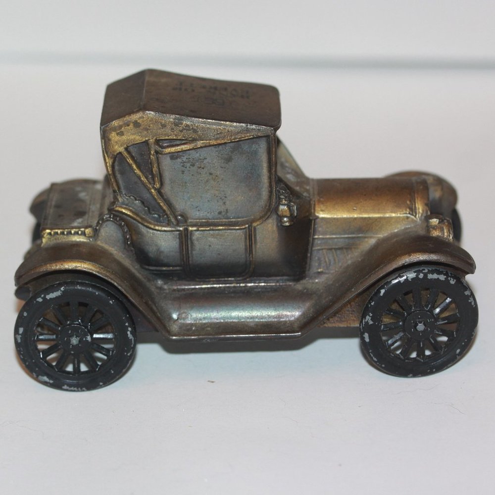 Banthrico promotional promo advertising model CAR bank of Everett